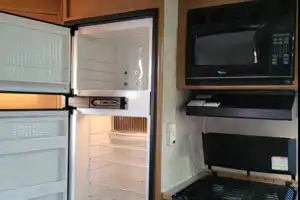 Dutchmen 26ft Travel Trailer