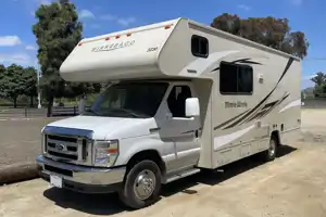 Easy Rider Winnebago Minnie Winnie 25B Class C