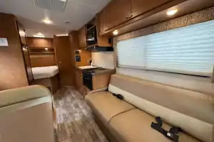 Easy Rider Winnebago Minnie Winnie 25B Class C