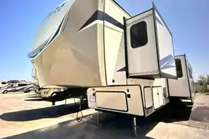Dr. Jillian's Forest River Salem Hemisphere Fifth Wheel