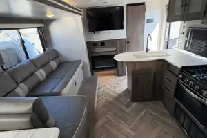 TKG Forest River Wildwood 273QBXL Travel Trailer