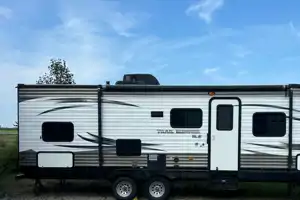 Chris's Heartland Trail Runner 26SLE Travel Trailer