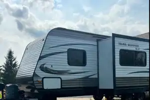 Chris's Heartland Trail Runner 26SLE Travel Trailer