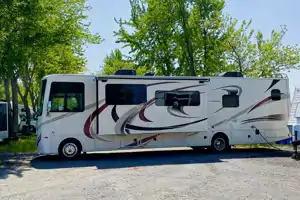 2018-Thor Hurricane Motorisé (Classe A) - Tout équipé pour des vacances magnifiques
