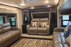 Ultimate Luxury RV Glamping Experience! - Delivery Only - NOT FOR OHV AREAS 
