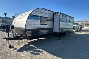 T-267 35' fully stocked Bunk house, great unit with the kids! turnkey package available