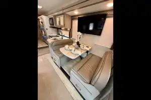 Convenience Rv's Chateau 31EV