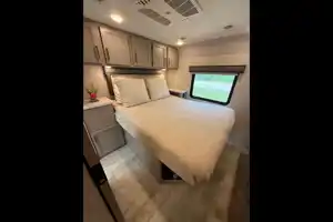 Convenience Rv's Chateau 31EV