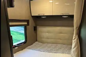 Pet Friendly EASY TO DRIVE -  Diesel Thor Motorhome 