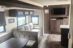 Rays 2017 Forest river with outdoor kitchen and Bunks