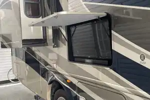 David's Thor Motor Coach 35sf Class C