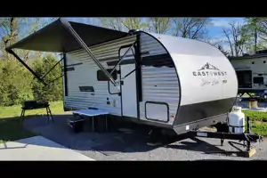 Stephen's 2024 East to West Silver Lake LE Travel Trailer