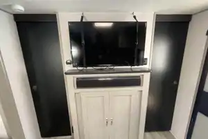 ouRVrentals3 (2 slide, outdoor kitchen and bunkhouse)