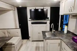 Roberto's Forest River Tracer Travel Trailer