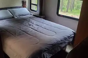 Ashley's Fleetwood Jamboree Searcher Class C
