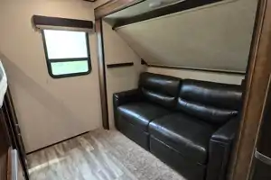 DOW RV ON 7-SIXTY