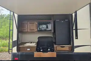 DOW RV ON 7-SIXTY
