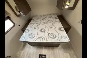 Matt's Prime Time Avenger 32QBI Travel Trailer