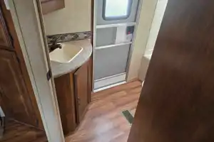 33ft Heritage Glen Holiday Trailer