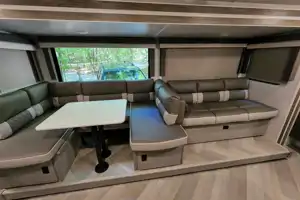 Lisa's 2 private br, air, heat perfect for all seasons