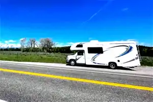 Fully loaded Thor Motor Coach Freedom Elite Class C