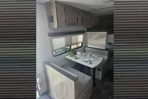 Lynn's Grand River 25 BH Travel Trailer