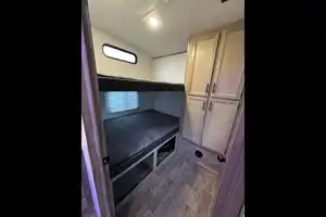 2021 Arctic Wolf 287BH Fifth Wheel, Sleeps up to 10!