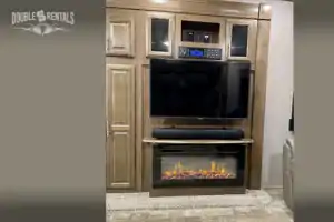SIGNATURE w/ Private Master, Kitchen Island, Elec Fireplace & Outdoor Kitchen