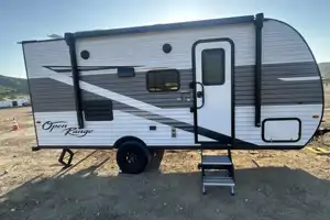 Eric's Highland Ridge RV 180 BHS Travel Trailer Travel Trailer