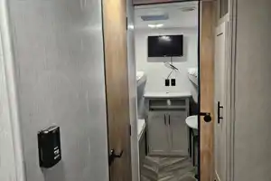 Lil Slice of Paradise-Delivery Only