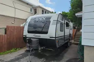 Coachmen Apex Nano 194BHS Travel Trailer
