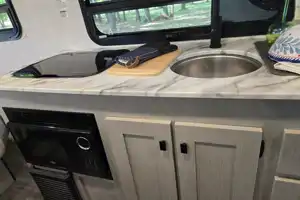 Kitty's Coachmen Remote "Adventure"