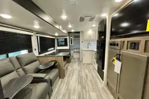 BRAND NEW 2024 Jayco Jay Flight Travel Trailer