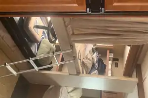 Calvin's Four Winds Bunkhouse  Class A