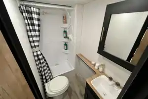 Keystone Springdale RV trailer Sleeps 7 Lightweight