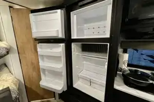 Keystone Springdale RV trailer Sleeps 7 Lightweight