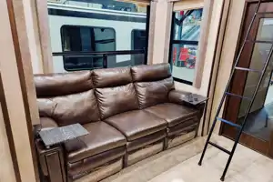 Jeramy's Grand Design Momentum 350 G Fifth Wheel
