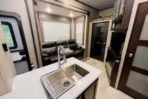 Jeramy's Grand Design Momentum 350 G Fifth Wheel