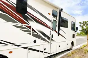 🍦 Creamy Flair 🍦 2021 Modern & Reliable Luxury RV – Family-Friendly, Sleeps 10