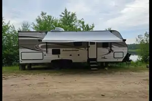 The Getaway with Curtis's Starcraft Autumridge Travel Trailer