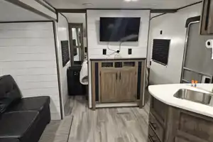 Michael's Heartland Pioneer QB 300 Travel Trailer