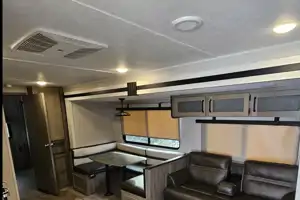 Ricky's Palomino Puma Bunkhouse
