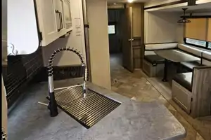 Ricky's Palomino Puma Bunkhouse
