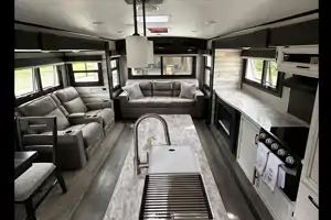 Spacious Glamping_Sleeps 4_