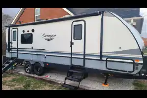Kim & Scott's Cozy Camper (Forest River Surveyor)