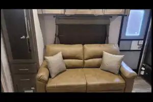 Kim & Scott's Cozy Camper (Forest River Surveyor)