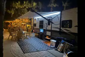 Bud n Sissy Bunkhouse