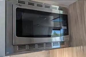 Ready for 2025 - Spacious Yet Compact: 2022 Winnebago - Fits 6, Tows Easy!