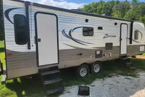 Curtis's Crossroads Zinger Travel Trailer