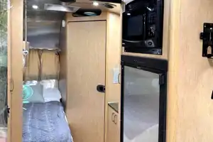 Antony's Airstream flying cloud Travel Trailer